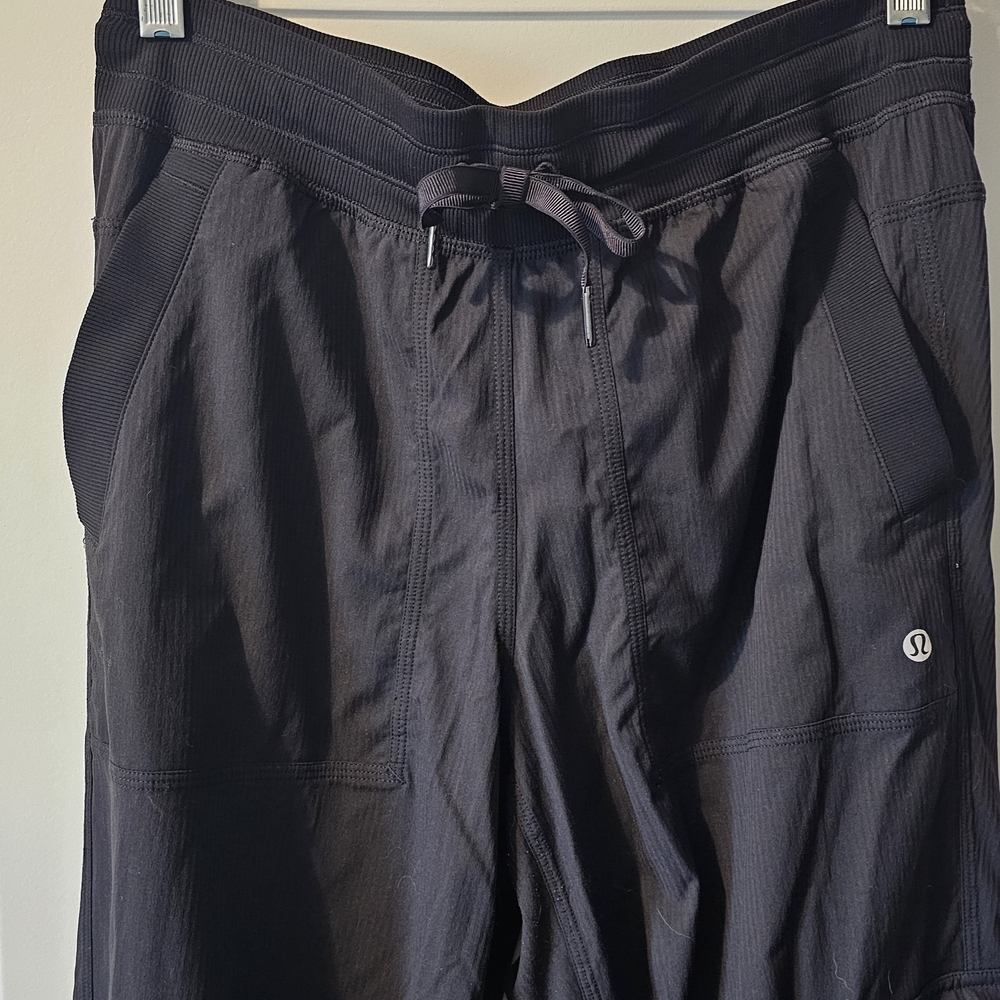 Lululemon Athletica Black Dance Studio Relaxed Fit Cargo Pant Size Small